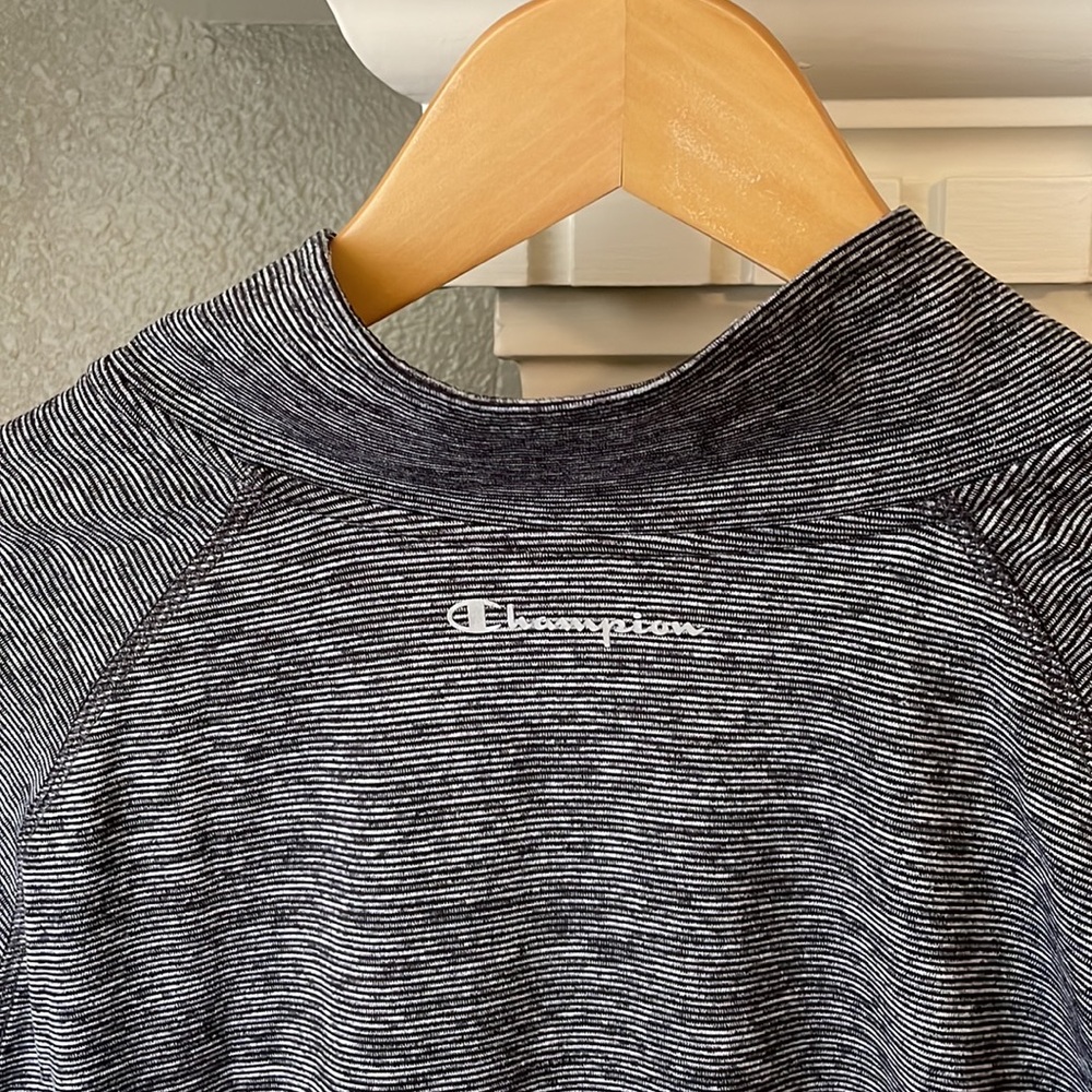 Champion Performance Pull Over - image 4